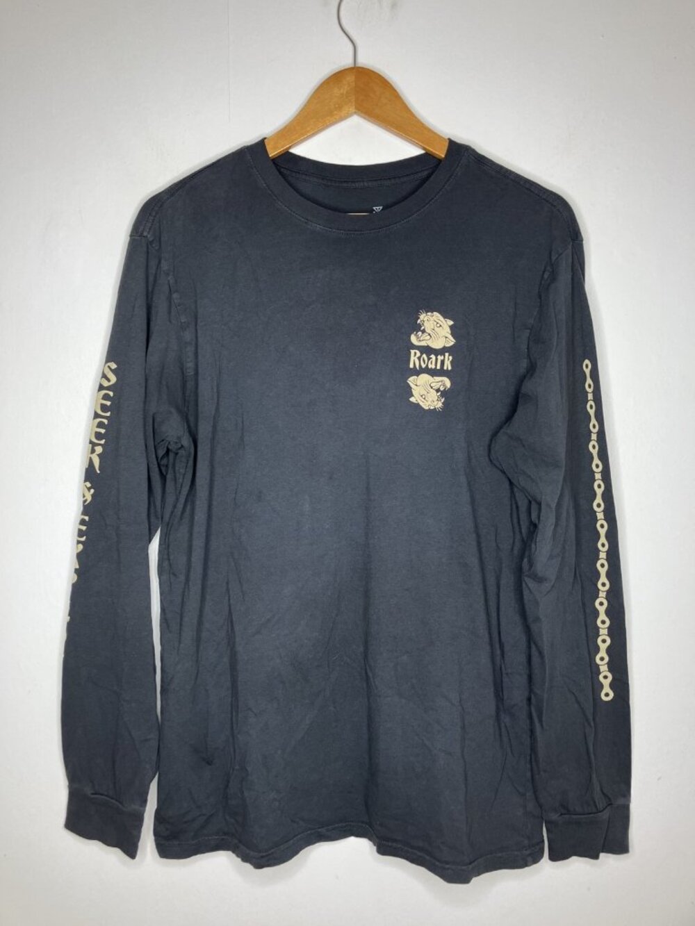 Roark Seek & Explore Long Sleeve T-Shirt Men's Medium Black Panther